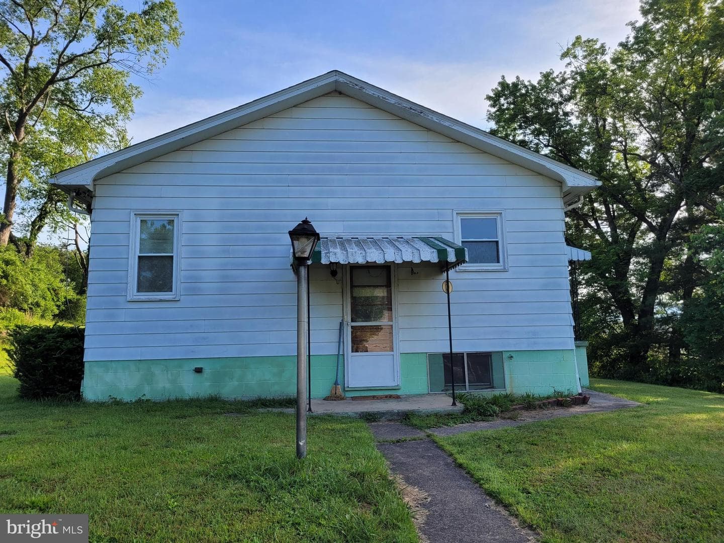 155 Hyndman Rd photo 8