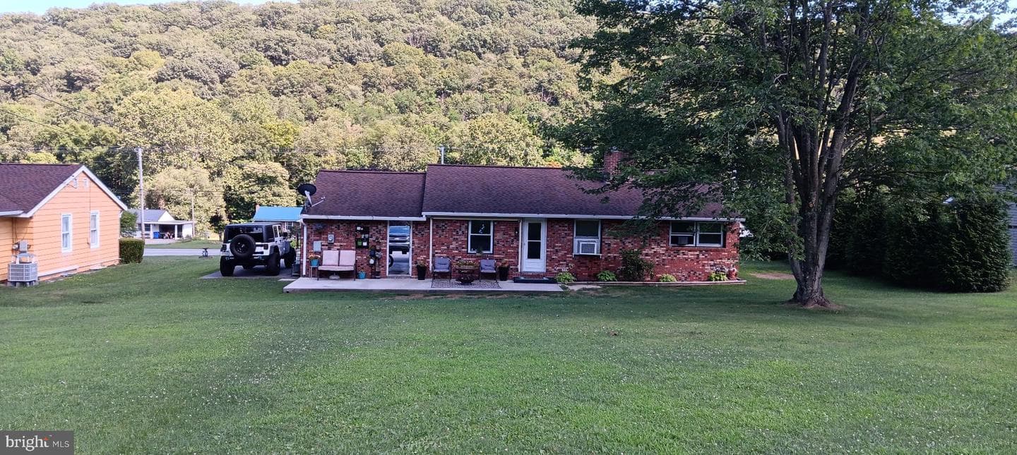 9335 Us Route 220 photo 5