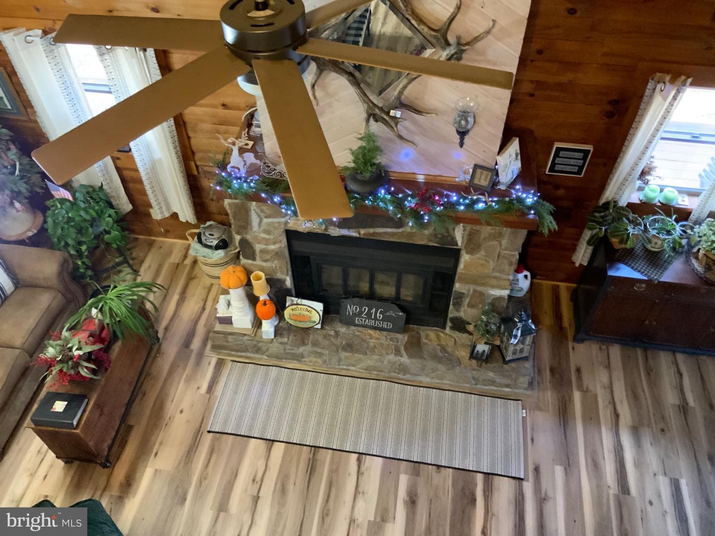 216 Cove Street photo 3