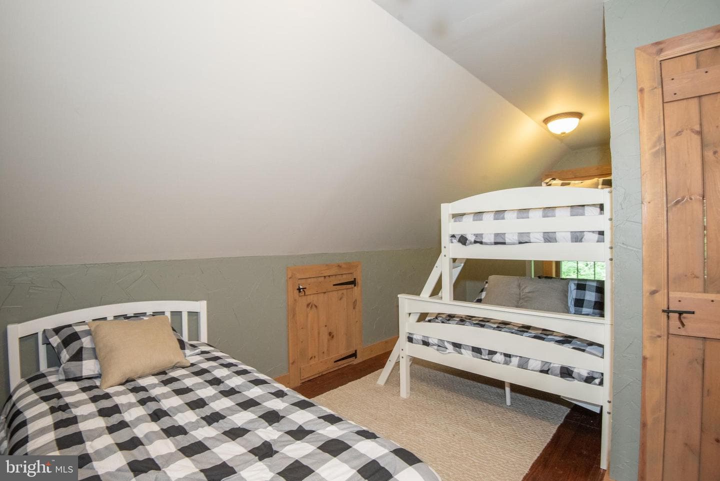 300 Beegle Road photo 37