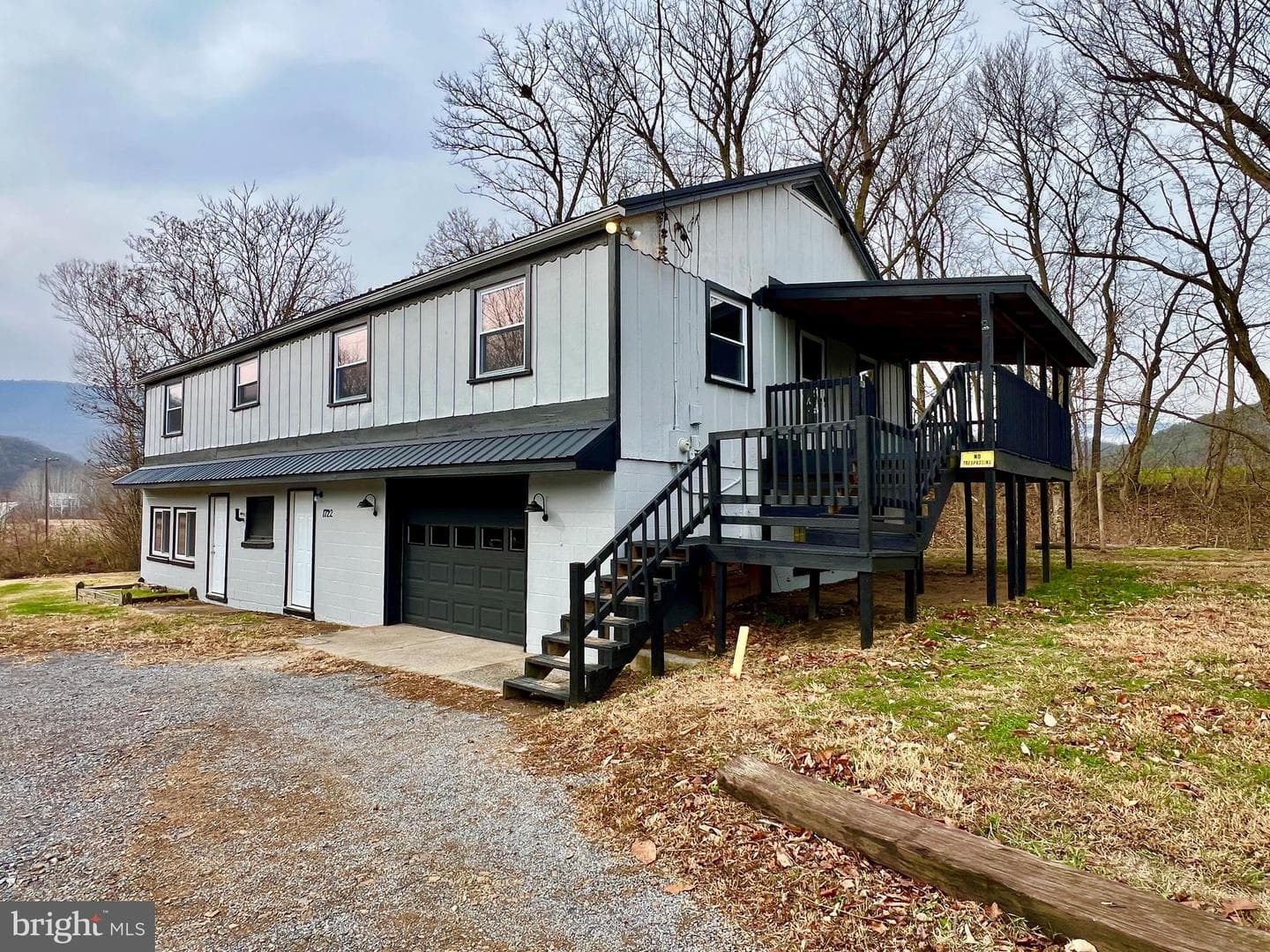 1722 Saxton Road photo 2