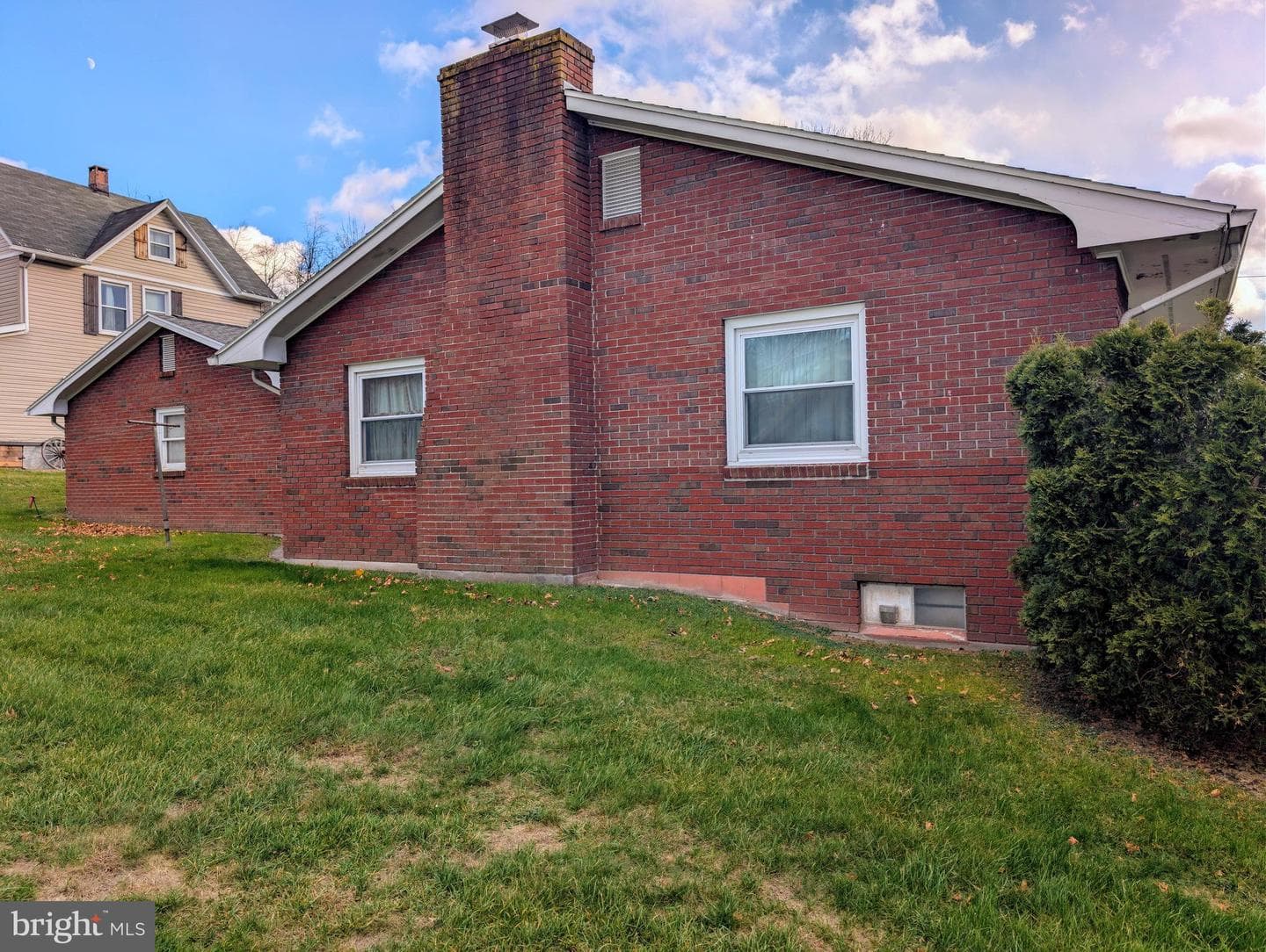619 N Spring Street photo 28