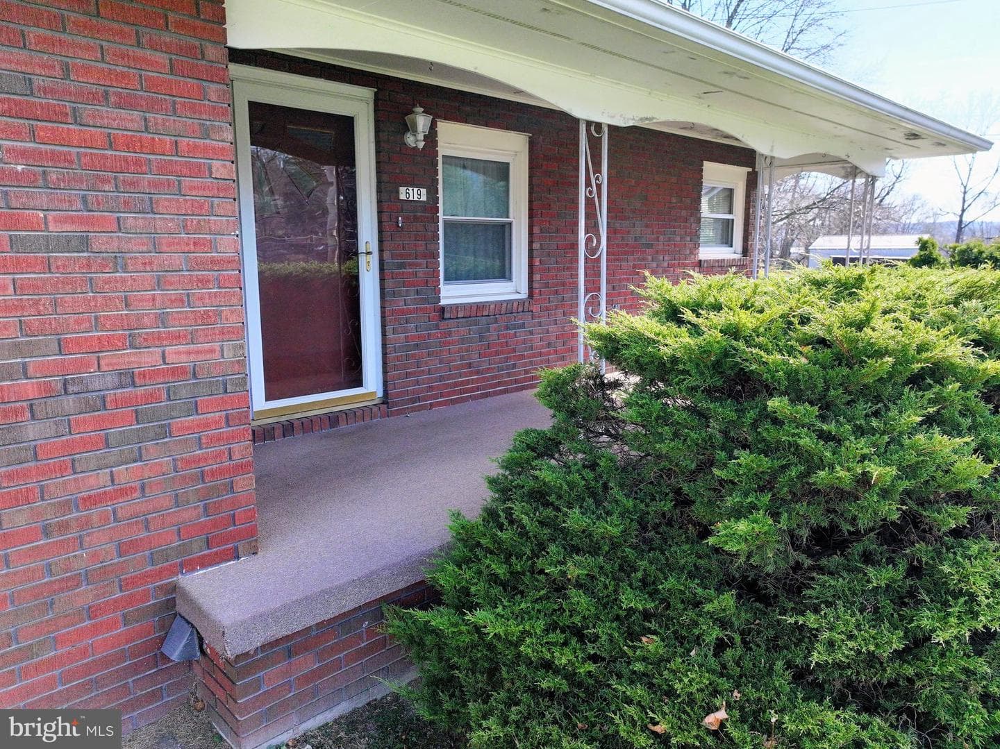 619 N Spring Street photo 30
