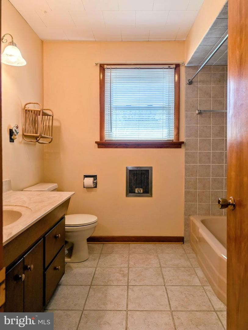 237 Water Street photo 28