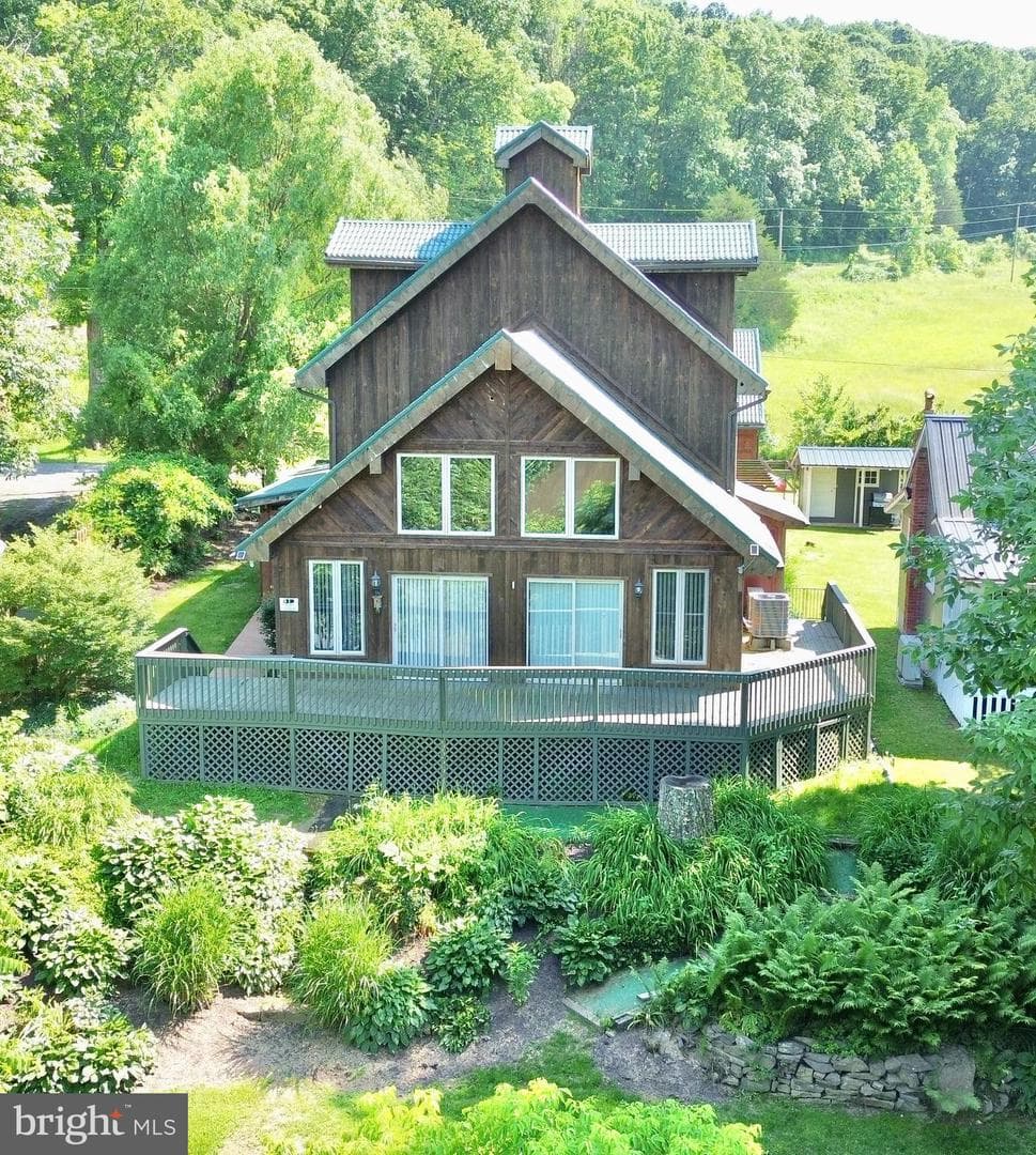 124 Long Bend Beach Road, Hopewell