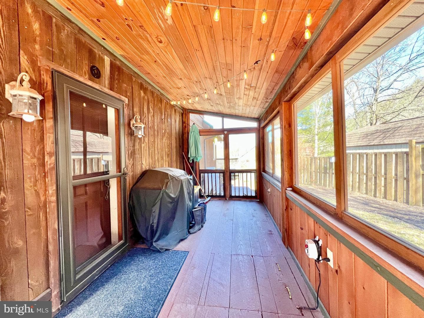 124 Long Bend Beach Road photo 23