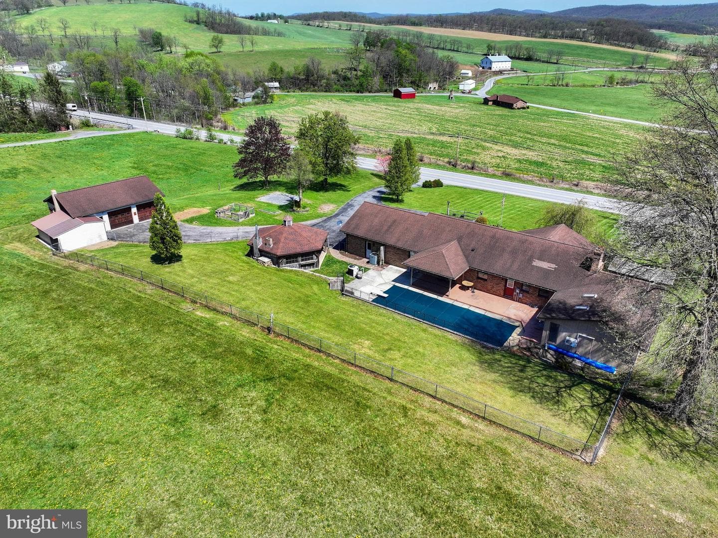 2679 Raystown Road photo 12