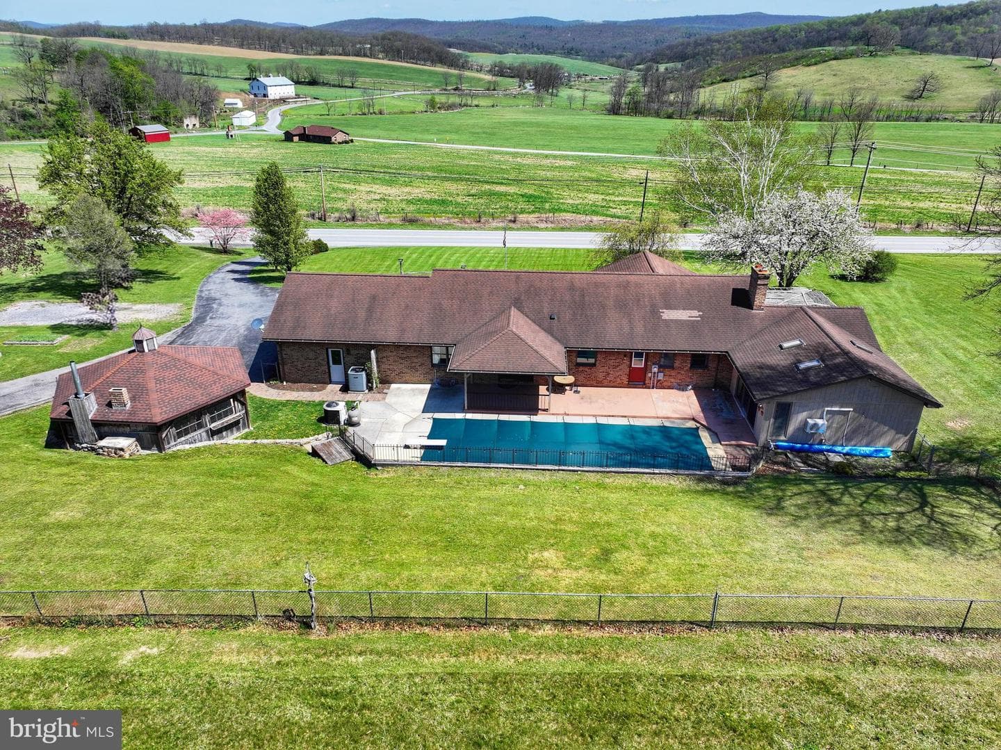 2679 Raystown Road photo 13