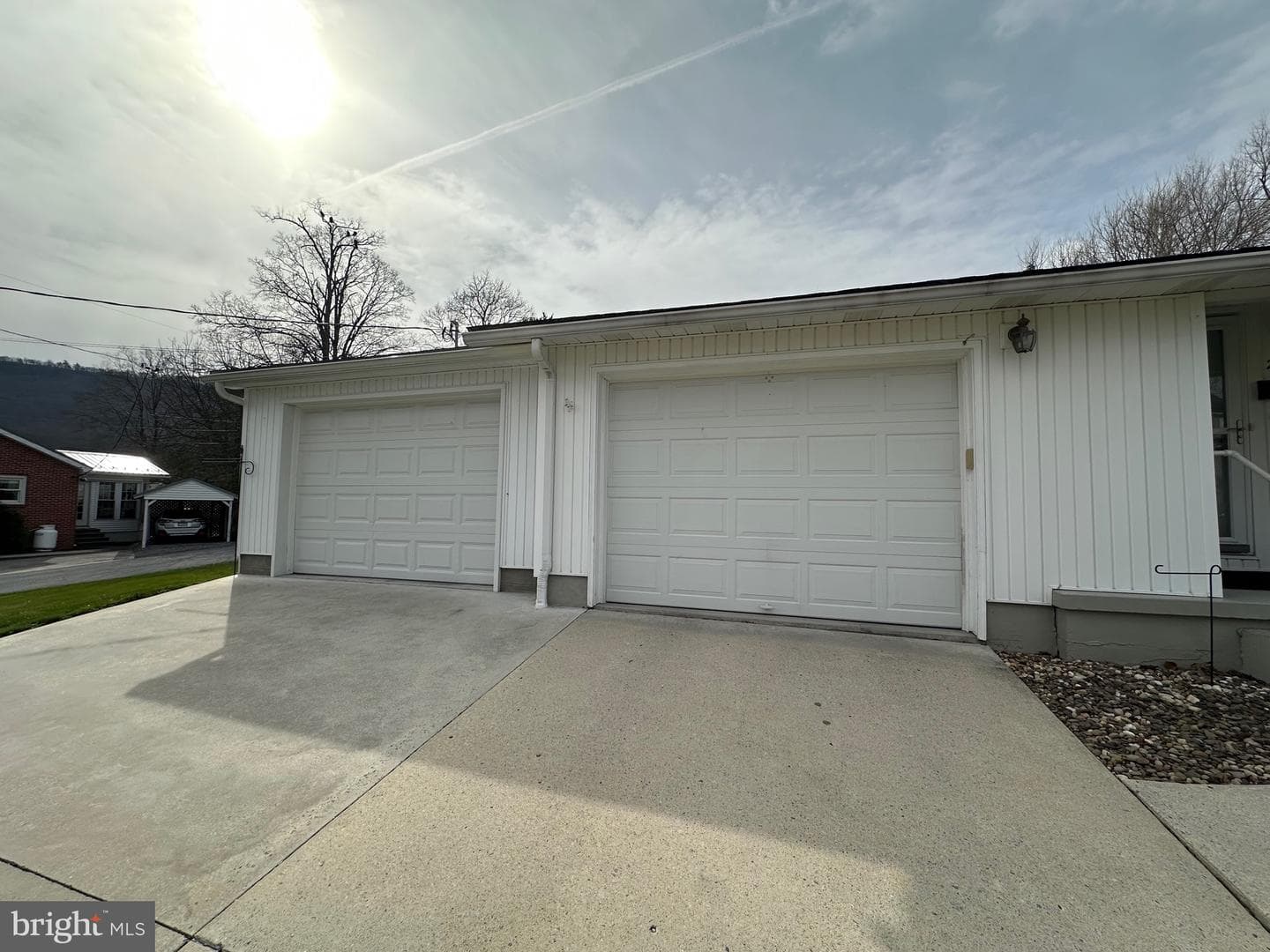 220 E Simpson Street photo 20