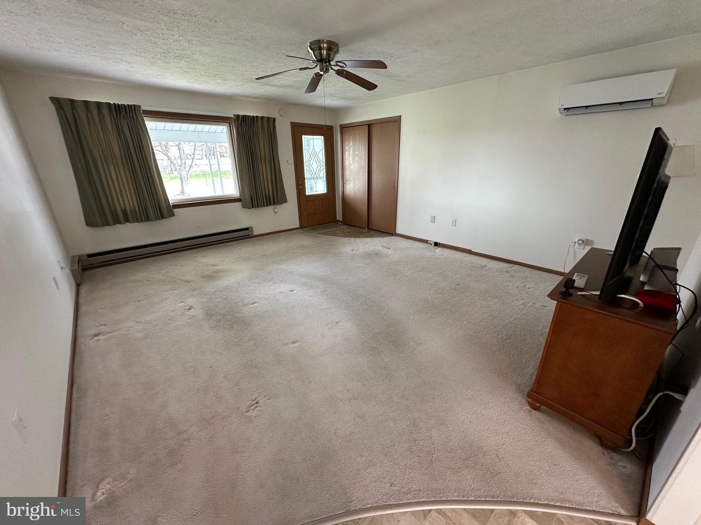 220 E Simpson Street photo 4