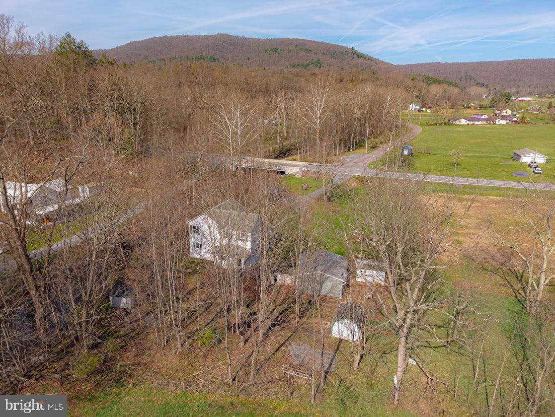 7016 Hyndman Road photo 37