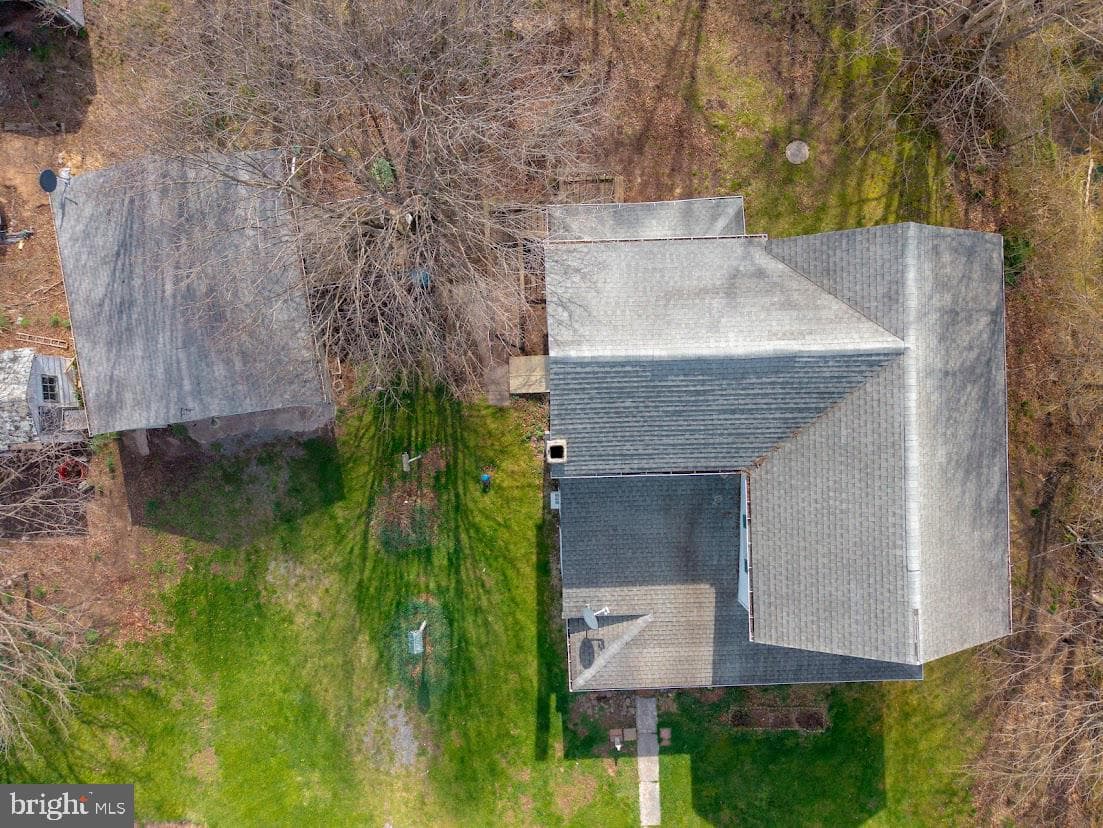 7016 Hyndman Road photo 47