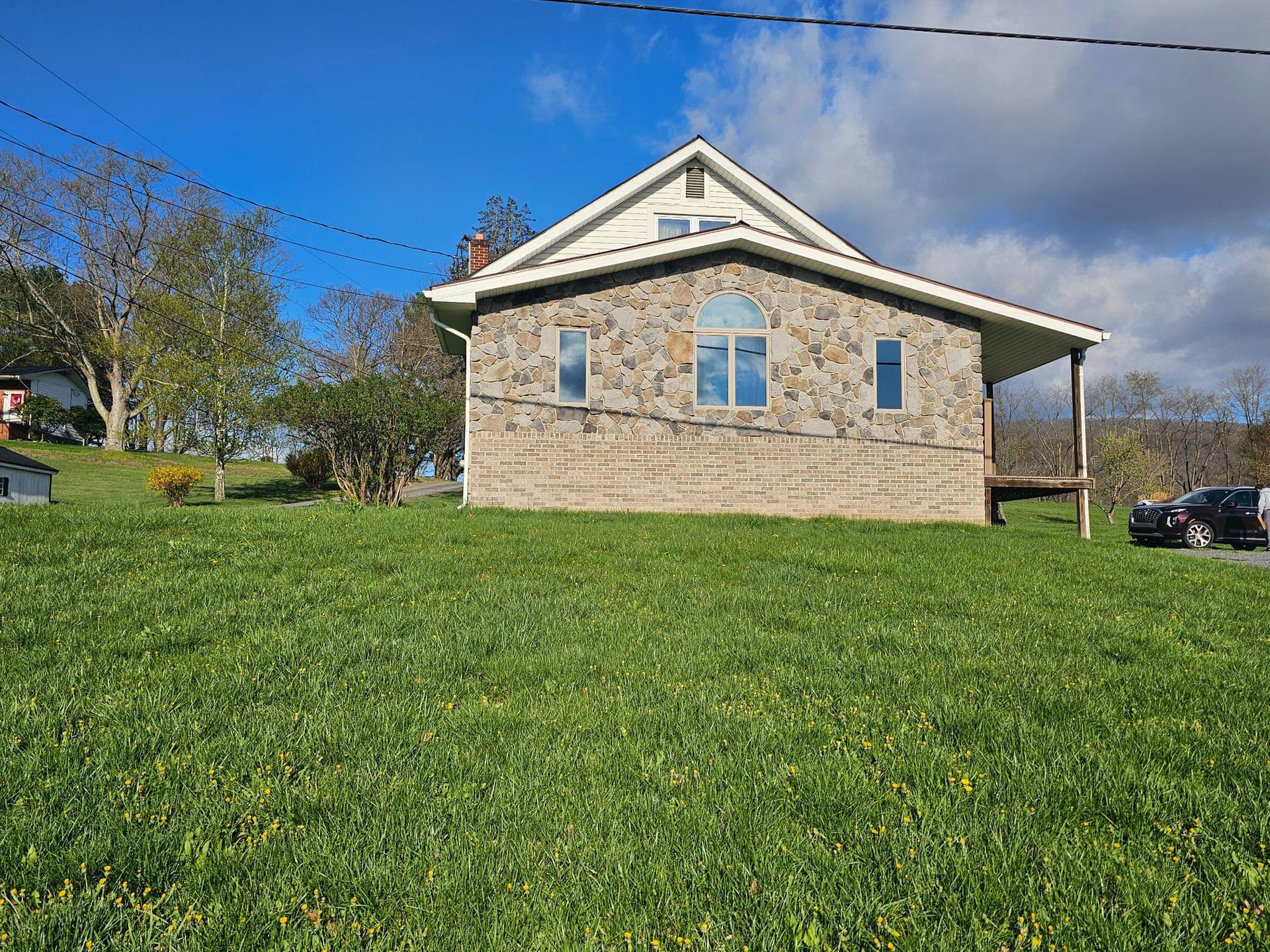 1967 Hyndman Road