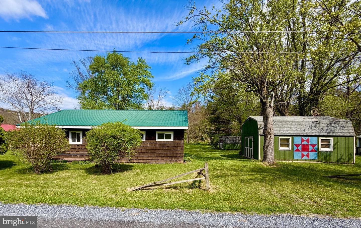 457 Cove Street photo 6