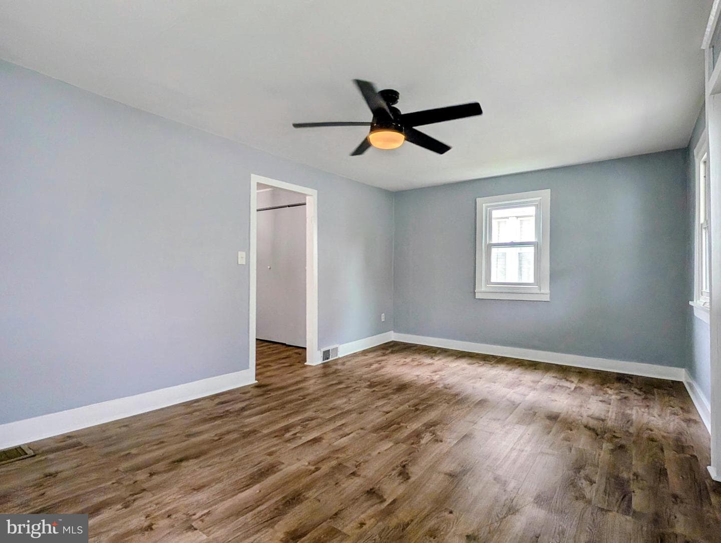 313 E Penn Street photo 10