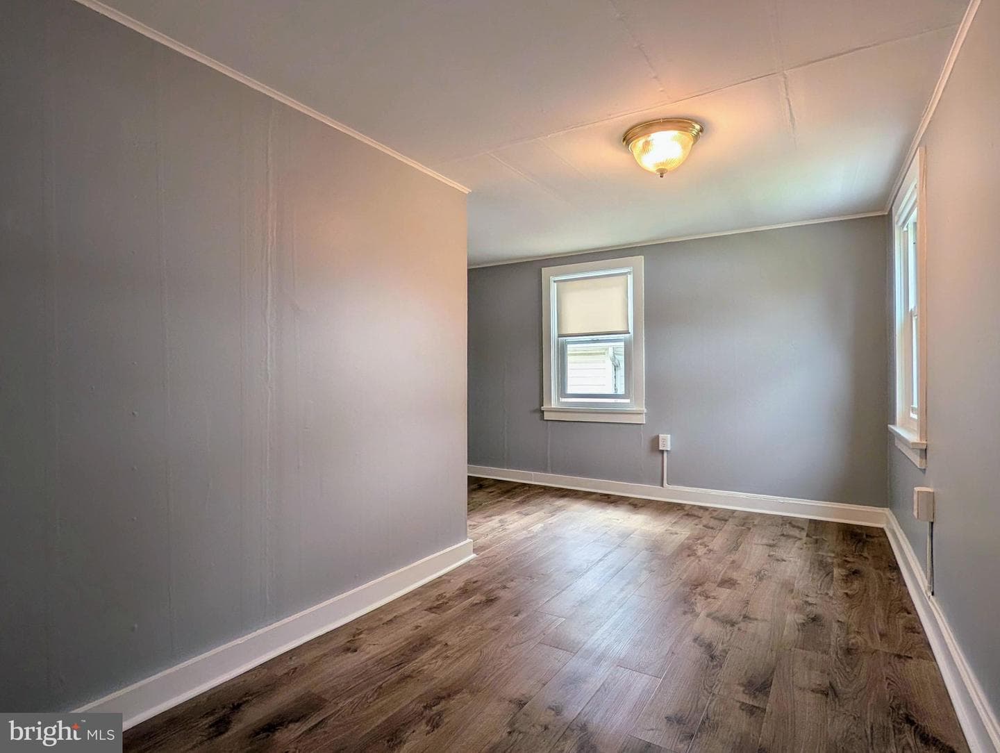 313 E Penn Street photo 25