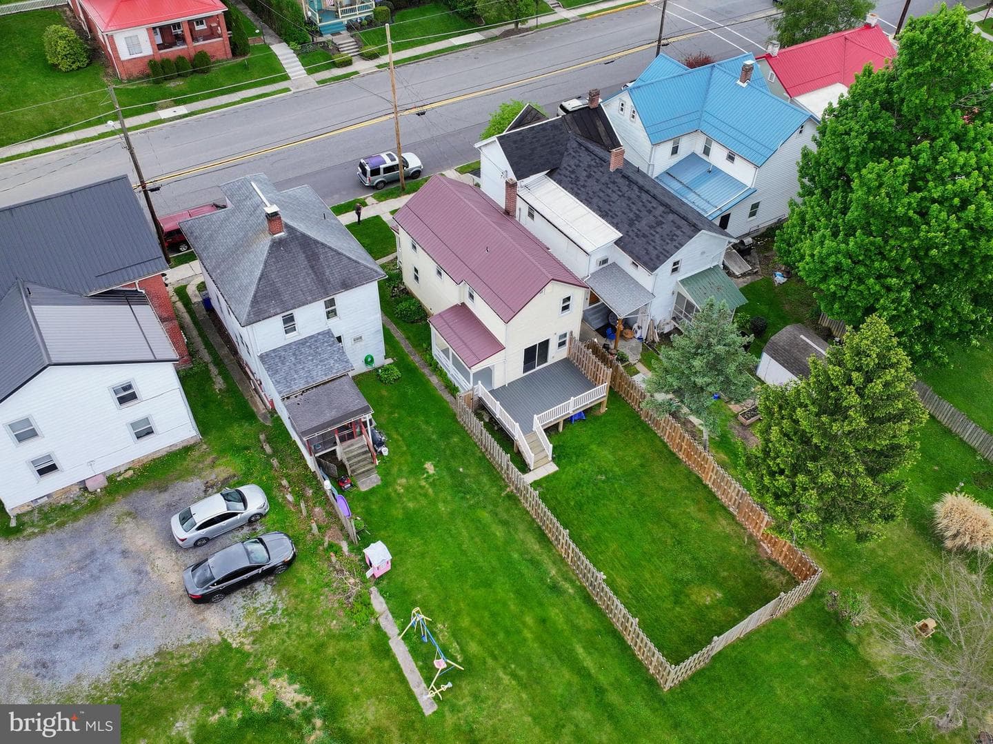 313 E Penn Street photo 47