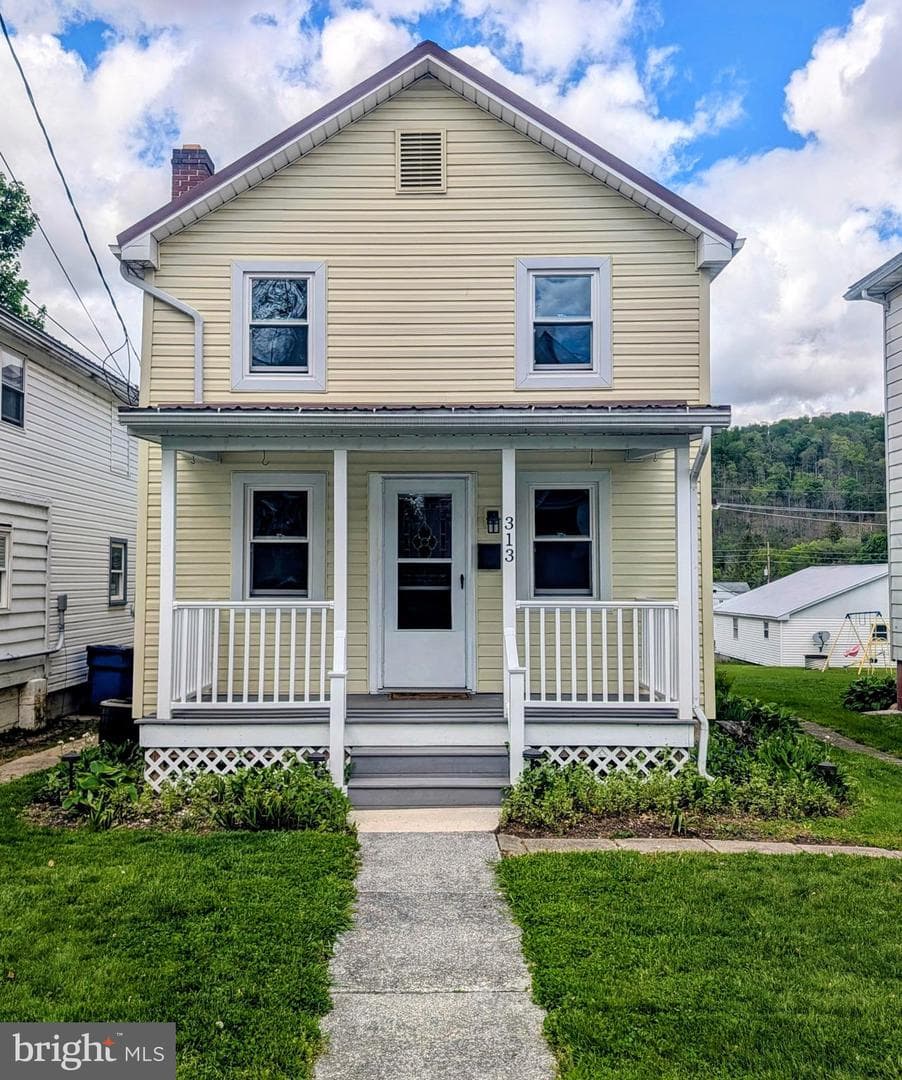 313 E Penn Street photo 56