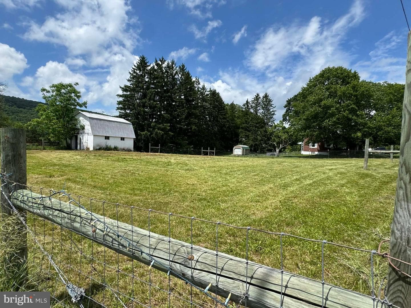 2165 Bedford Valley Road photo 21