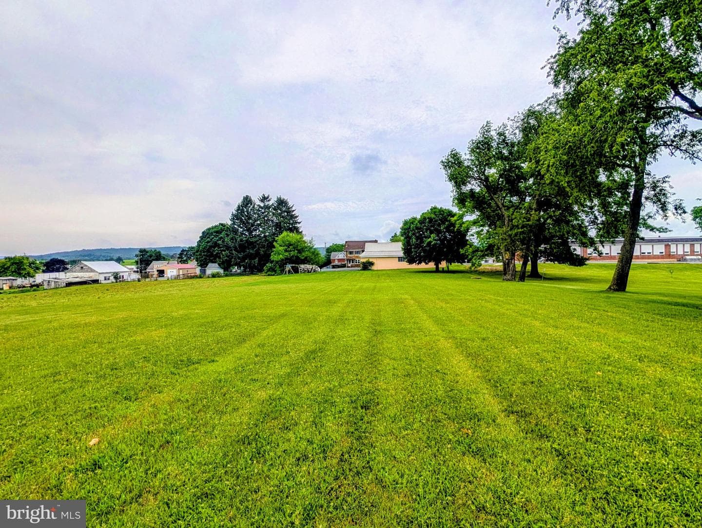 4080 Woodbury Pike photo 13