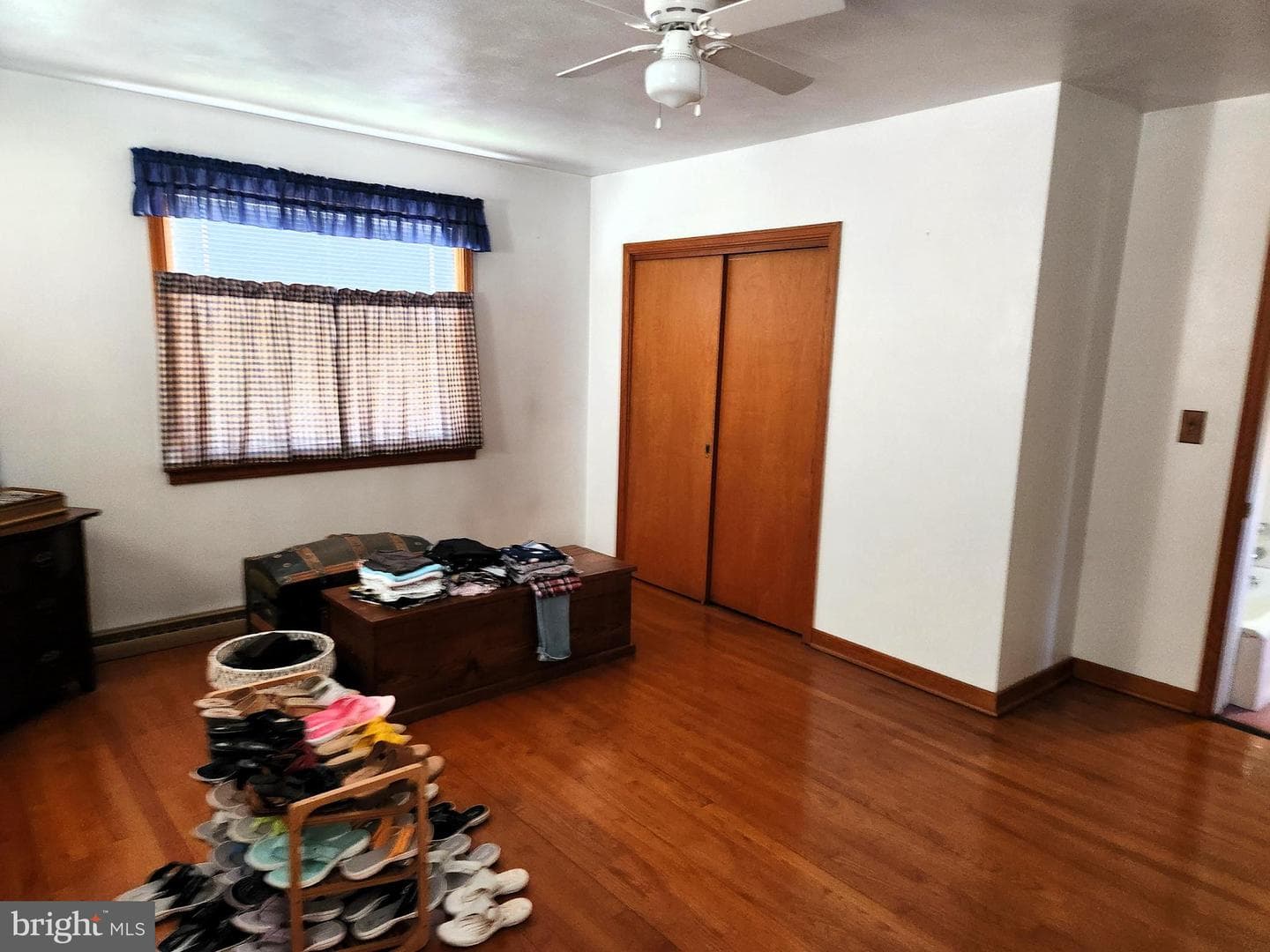 5822 Business 220 photo 14