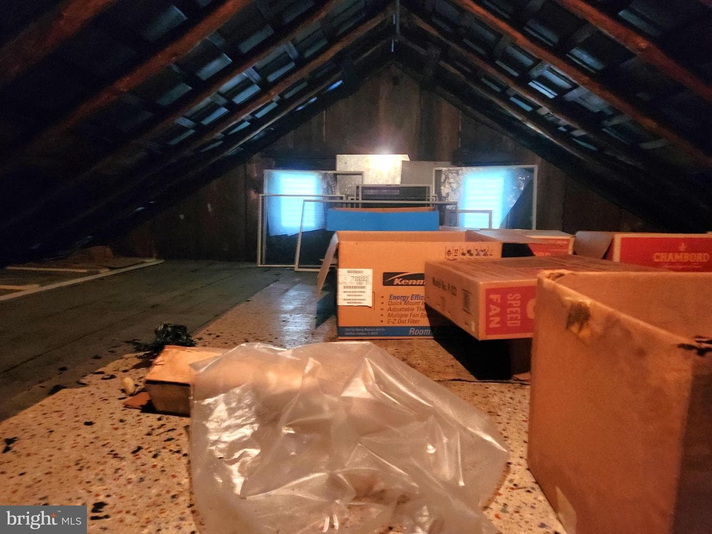 5822 Business 220 photo 22