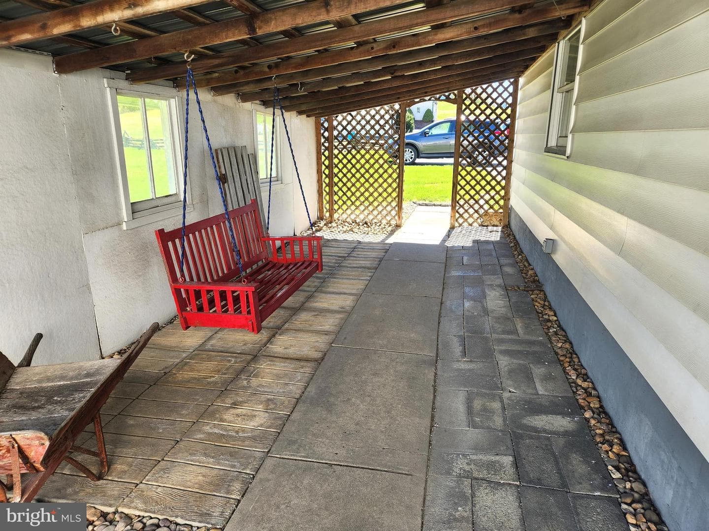 5822 Business 220 photo 28