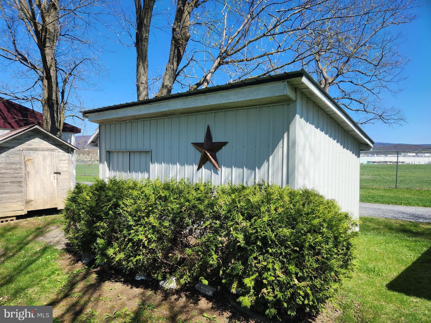5822 Business 220 photo 34