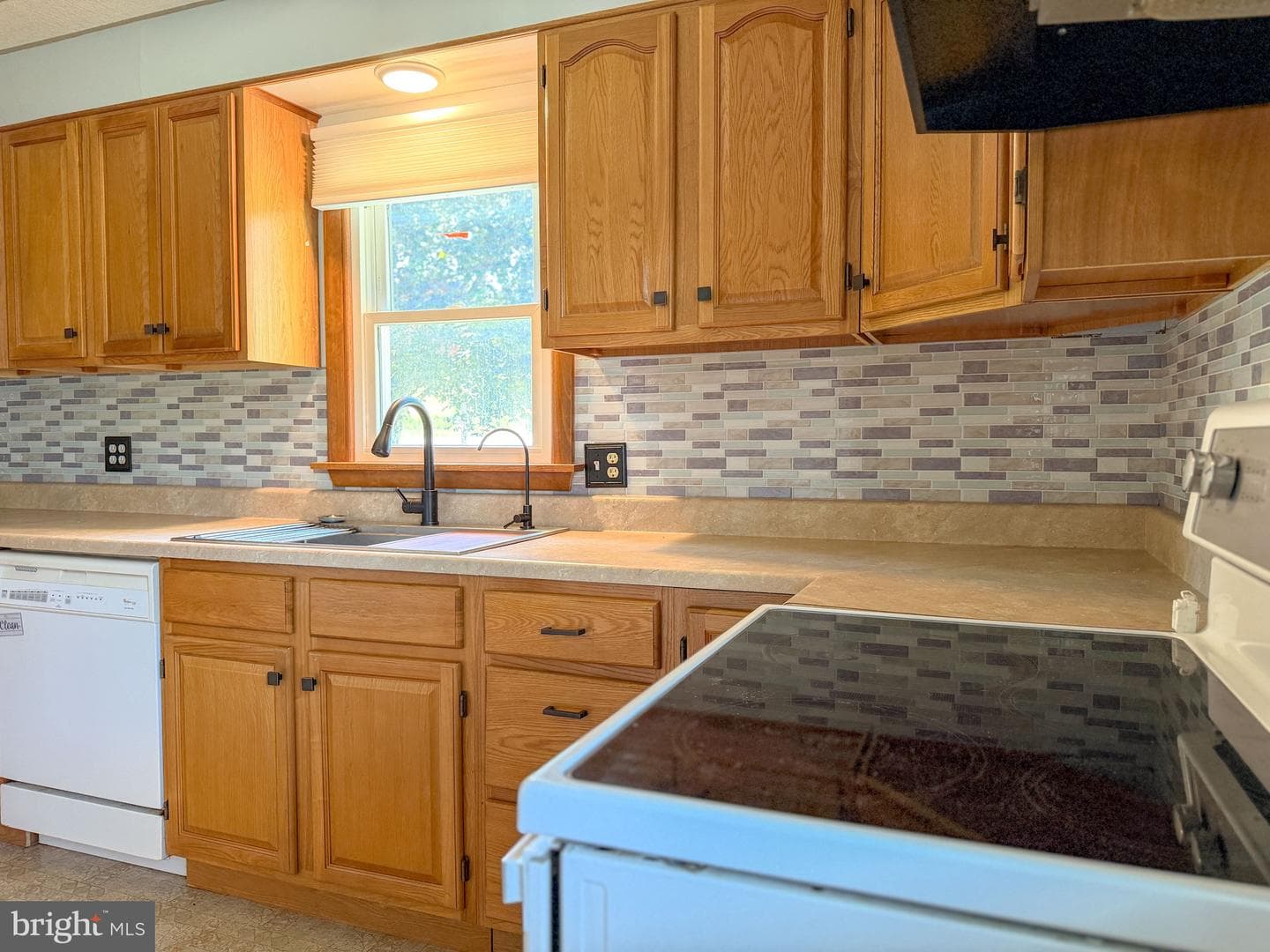 2391 Raystown Rd photo 11