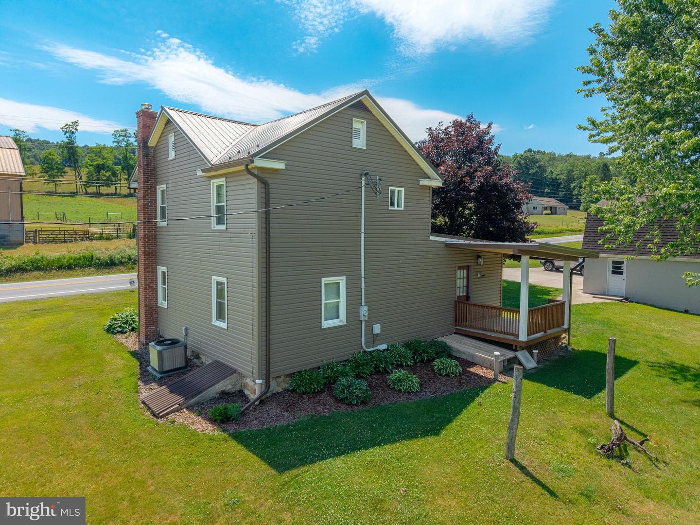 2391 Raystown Rd photo 3