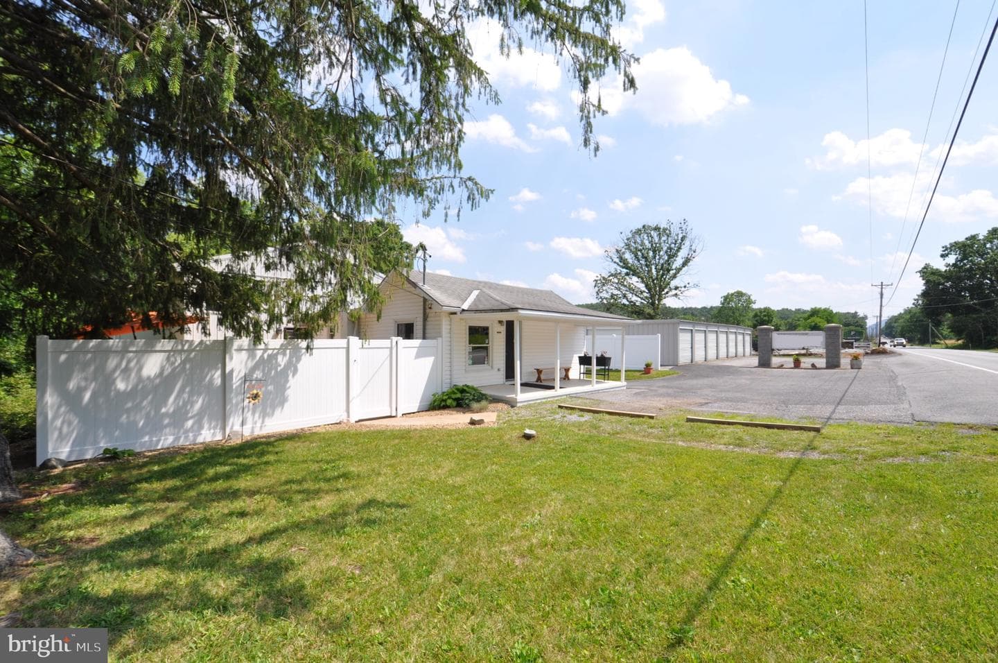 11352 Raystown Road, Saxton
