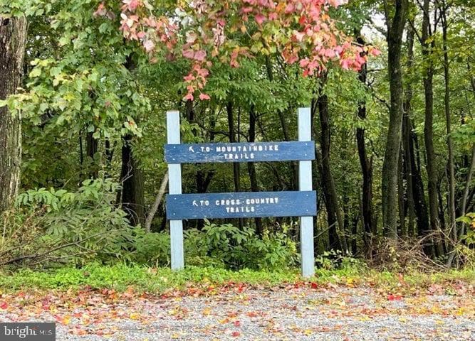 143 Valley Point Deer Run Lane E #1128 photo 24