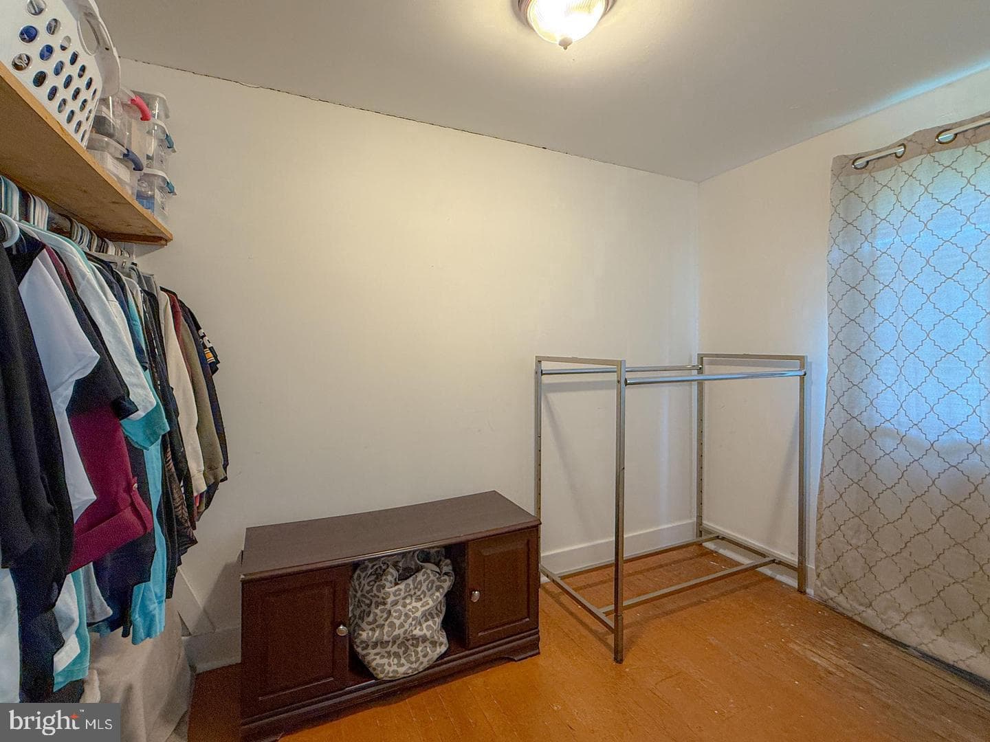 930 Osman Road photo 19