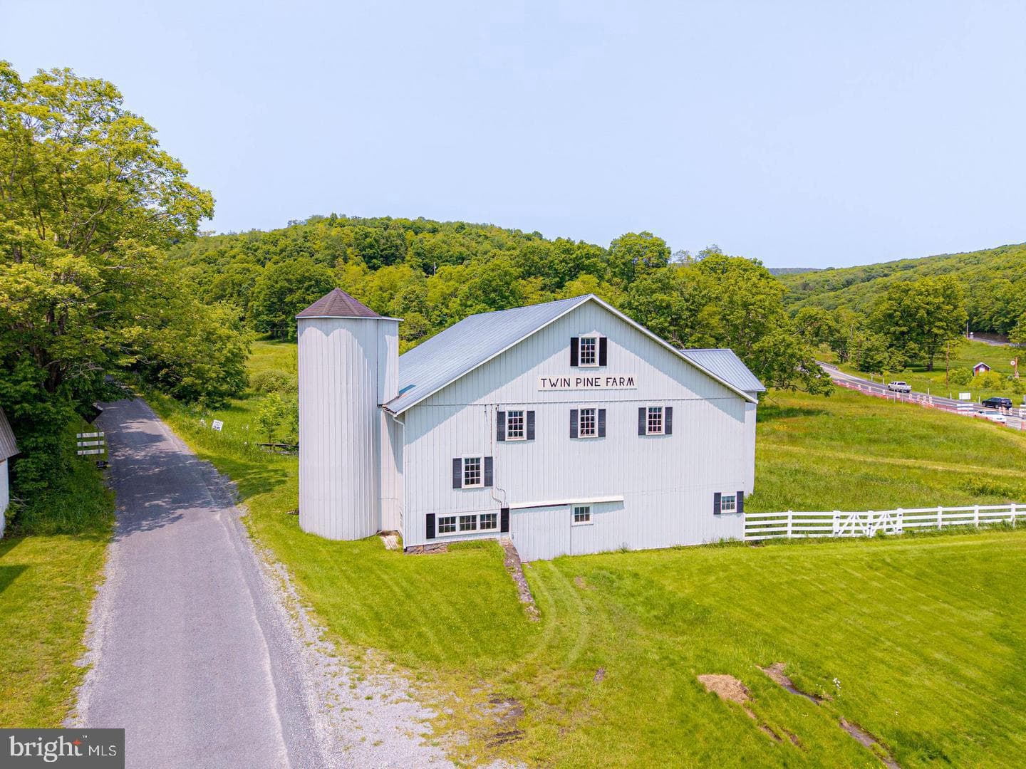 930 Osman Road photo 32