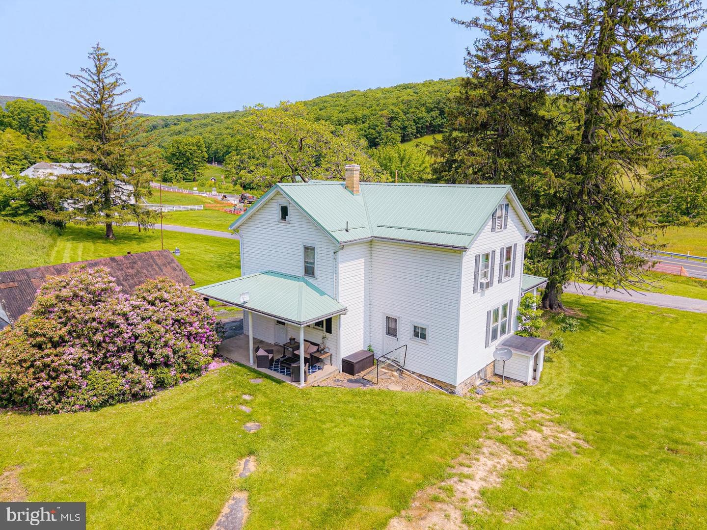 930 Osman Road photo 4