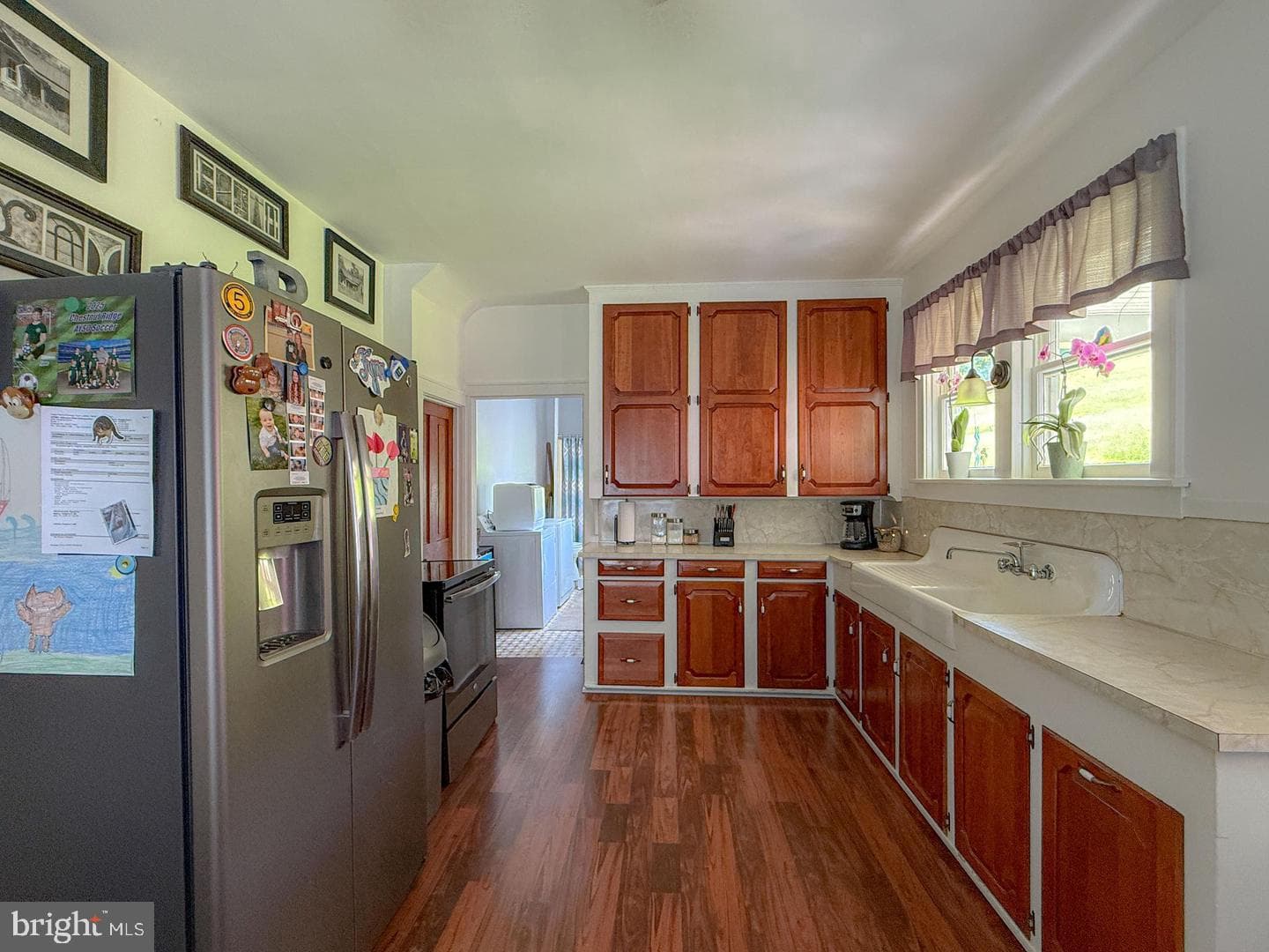 930 Osman Road photo 7