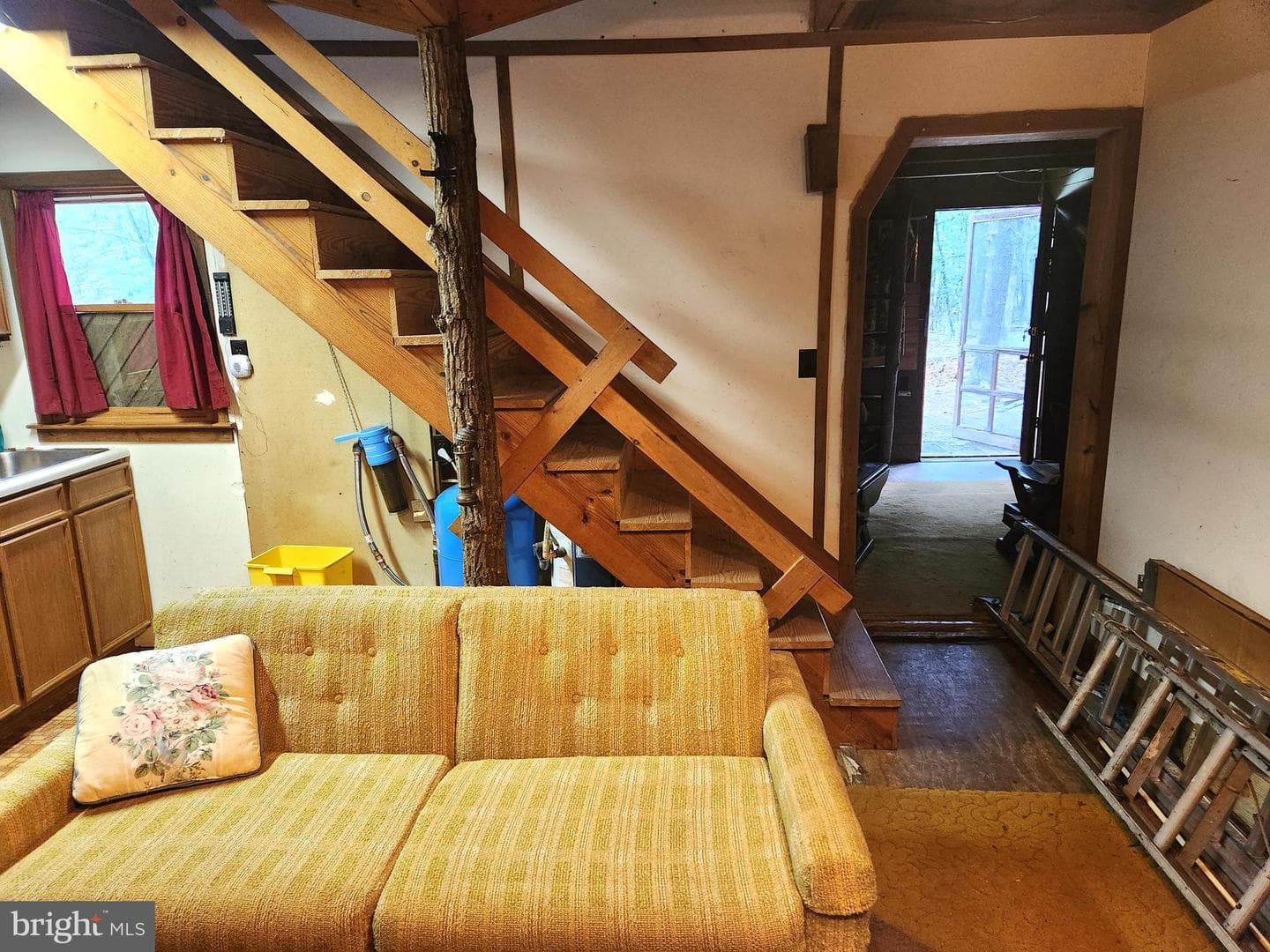 217 Lansing Road photo 8
