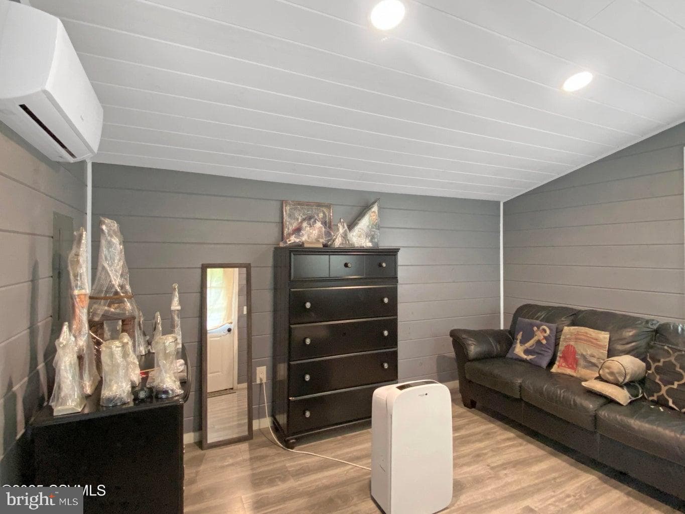 3272 Pelton Hill Road photo 4