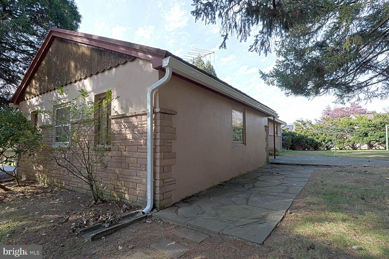 3421 Eisenbrown Road photo 7