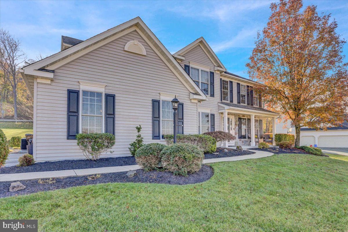 15 Pickwick Place photo 10