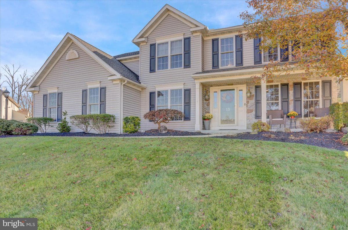 15 Pickwick Place photo 12