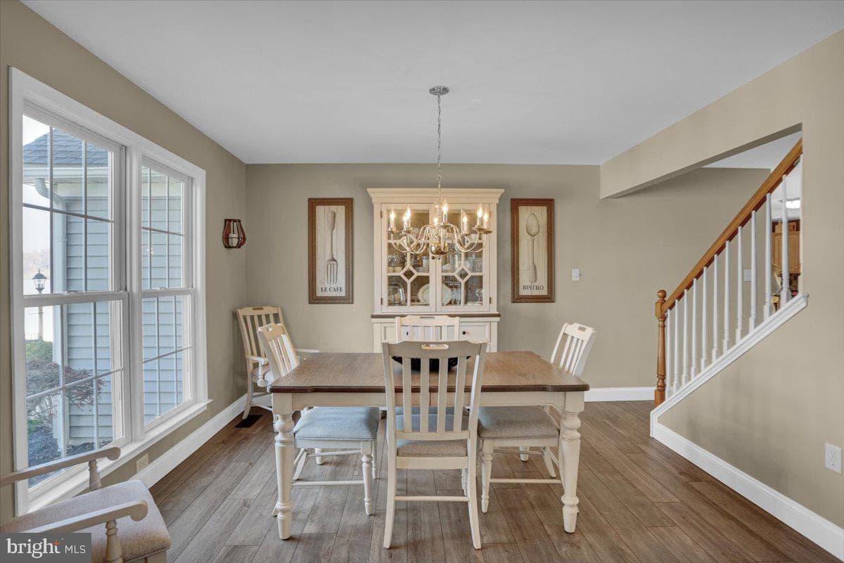 15 Pickwick Place photo 17