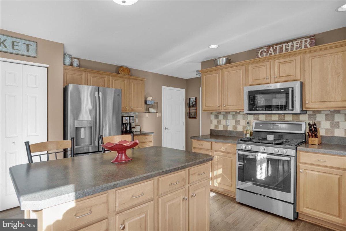 15 Pickwick Place photo 29
