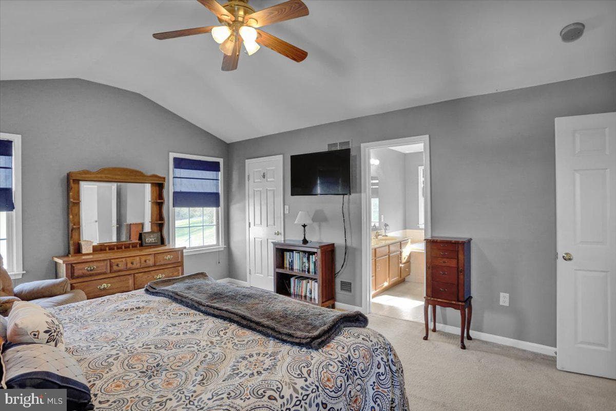 15 Pickwick Place photo 38