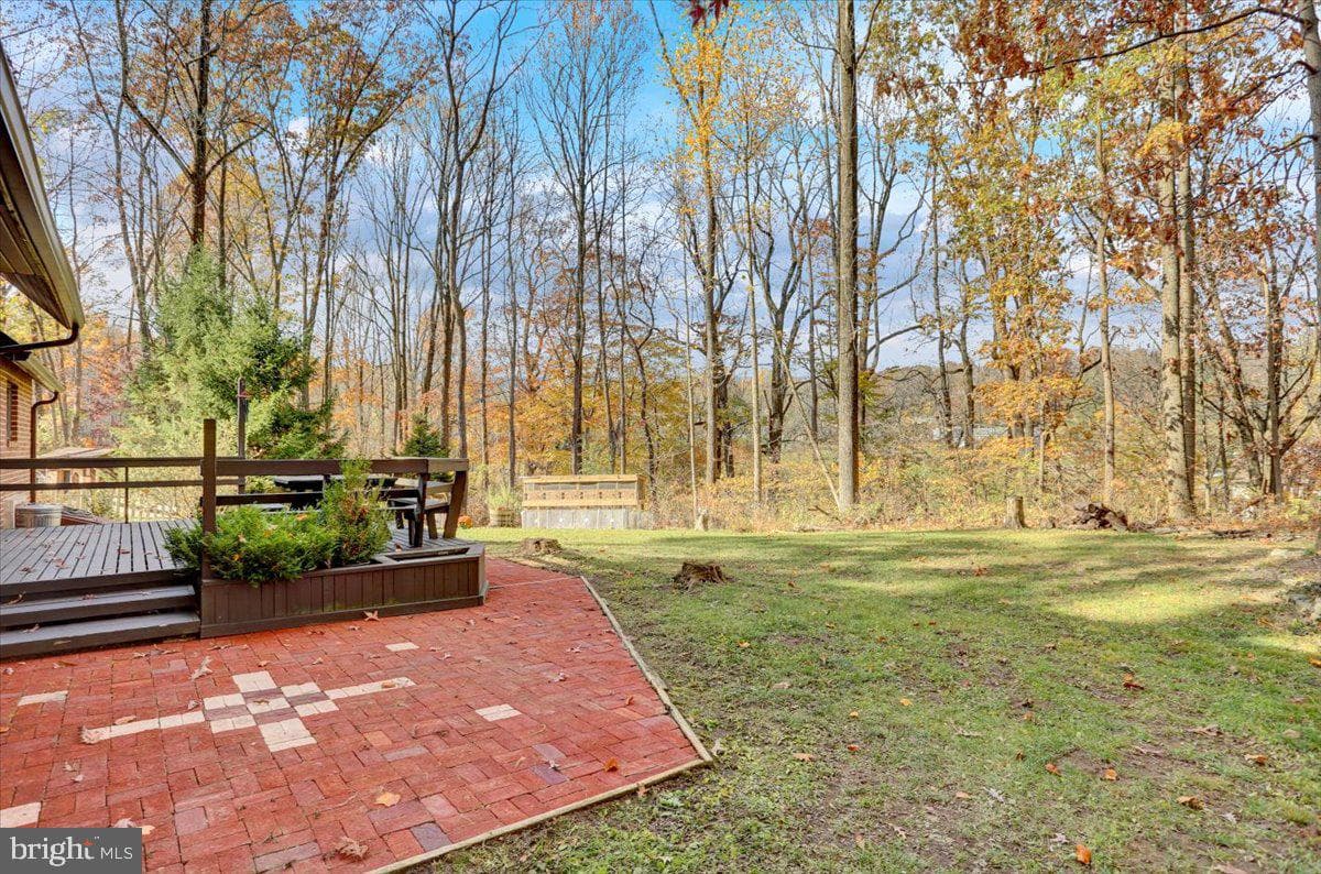 110 Poplar Road photo 27