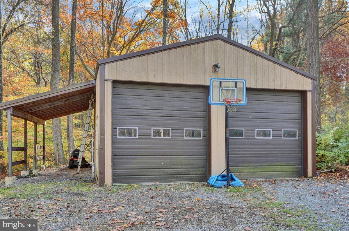 110 Poplar Road photo 28