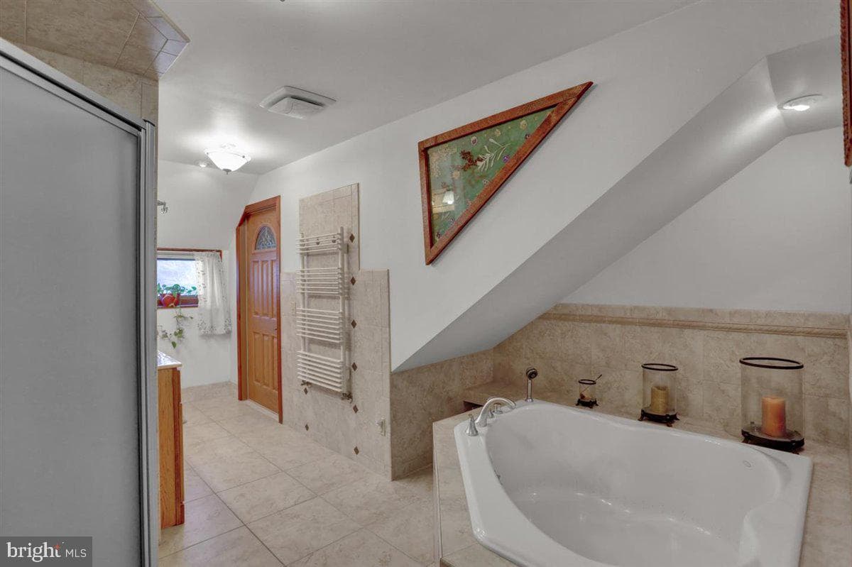 165 Nursery Road photo 29