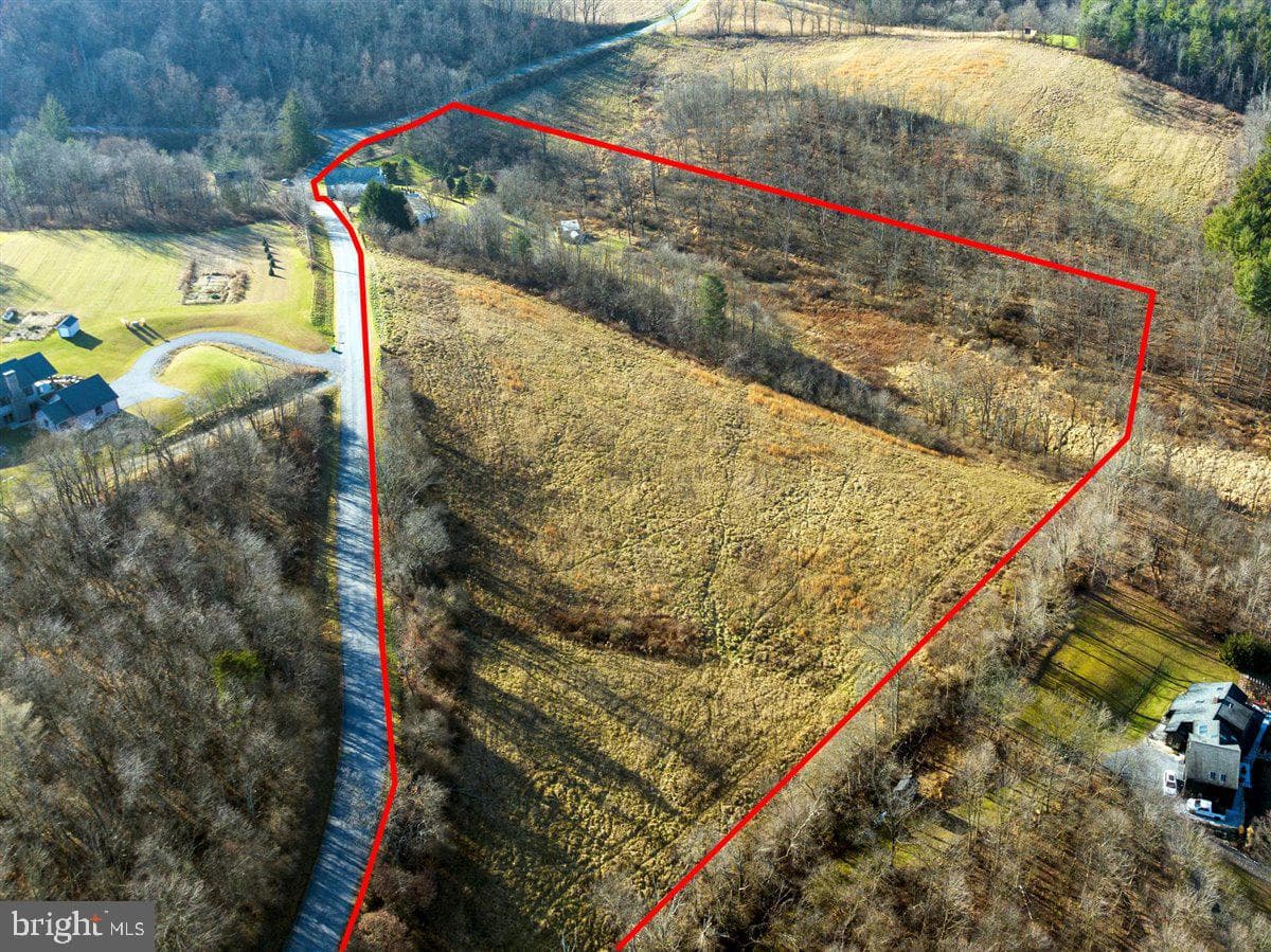 165 Nursery Road photo 56