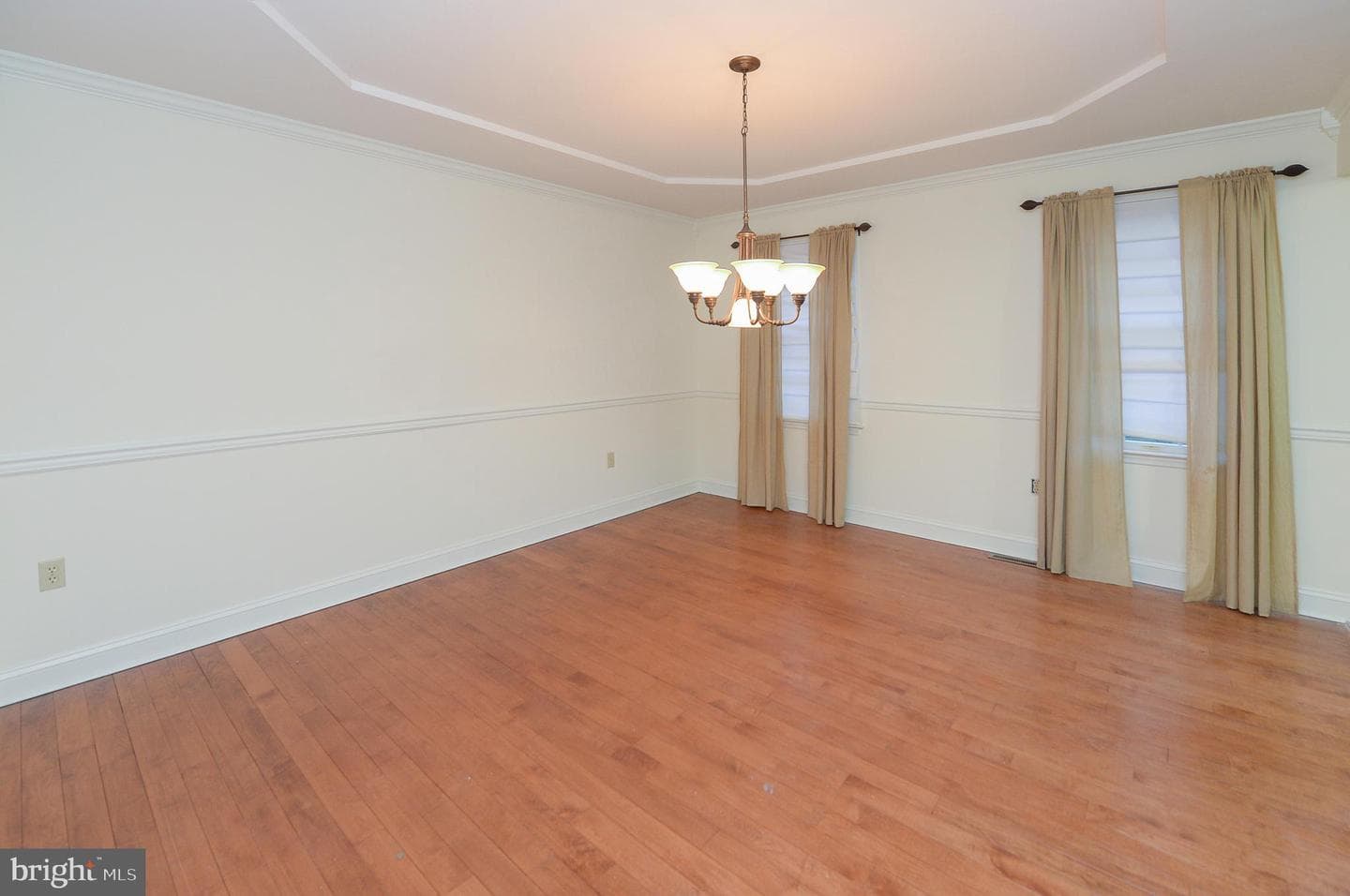 249 Keats Drive photo 10