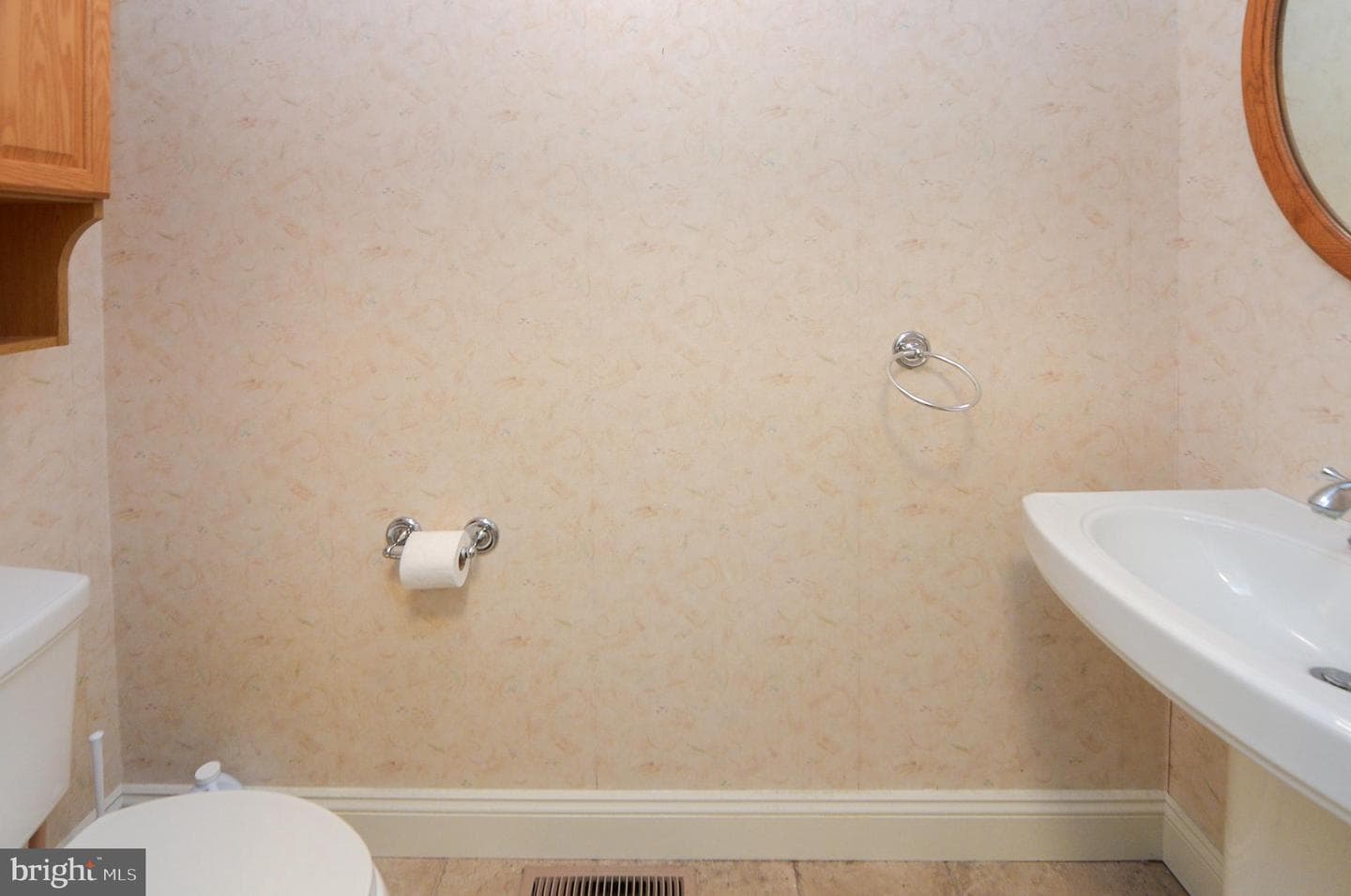 249 Keats Drive photo 17